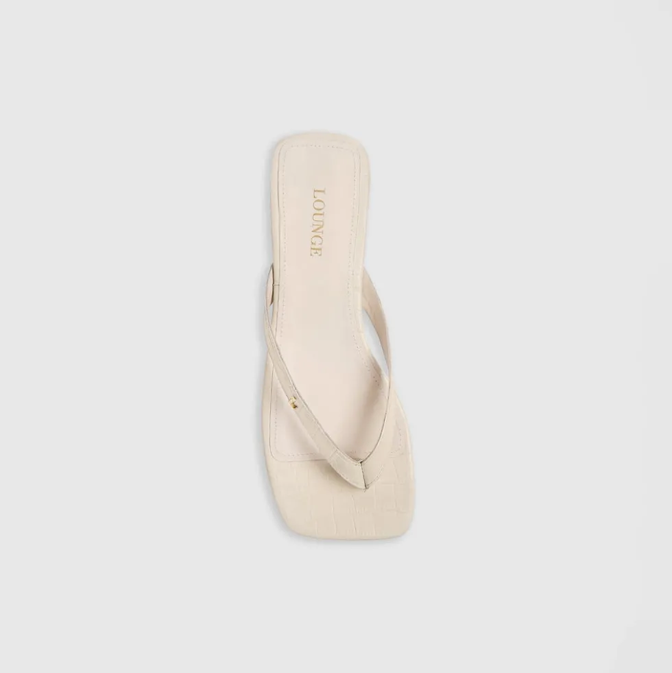Brielle Flip Flops - Cream