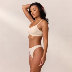 Everyday Flex Bralette - Vanilla