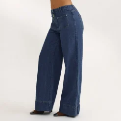 High-Waisted Wide-Leg Jeans - Blue