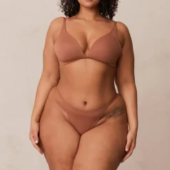 Light Non-wire Plunge T-shirt Bra & Thong/Briefs Set - Mocha