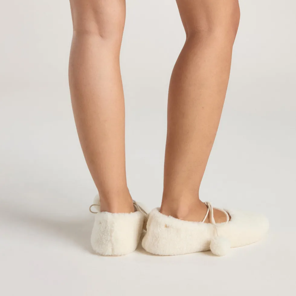 Poppy Ballet Slippers - Ecru